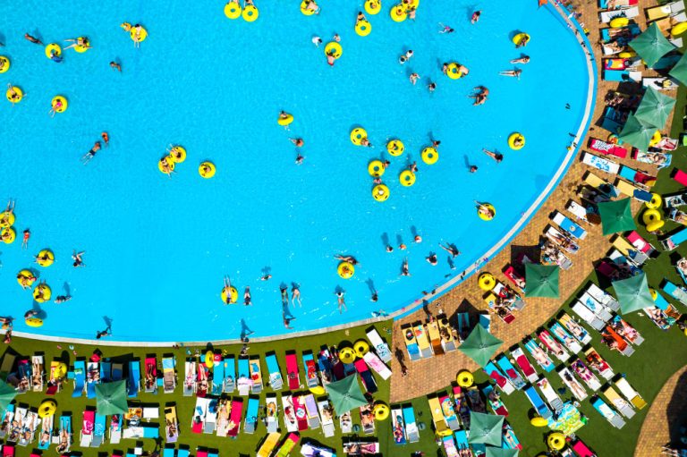 relaxare piscina copii